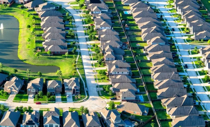 Jakie narzędzia pomagają monitorować terminowość płatności najemców?